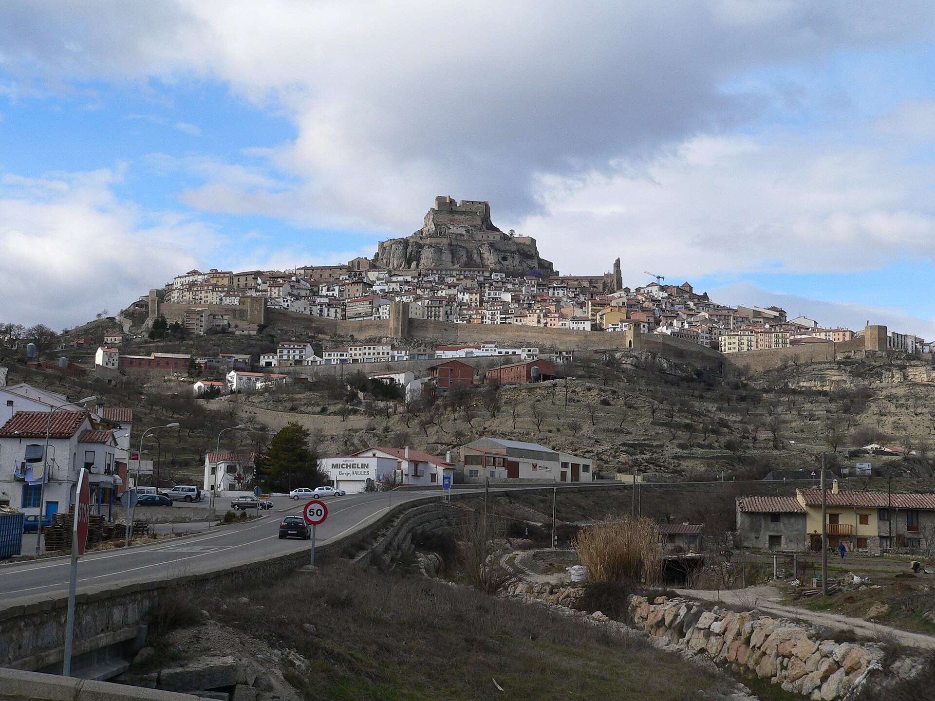 Vista panorámica de Morella en la ruta por Teruel, Albarracín y el Maestrazgo
