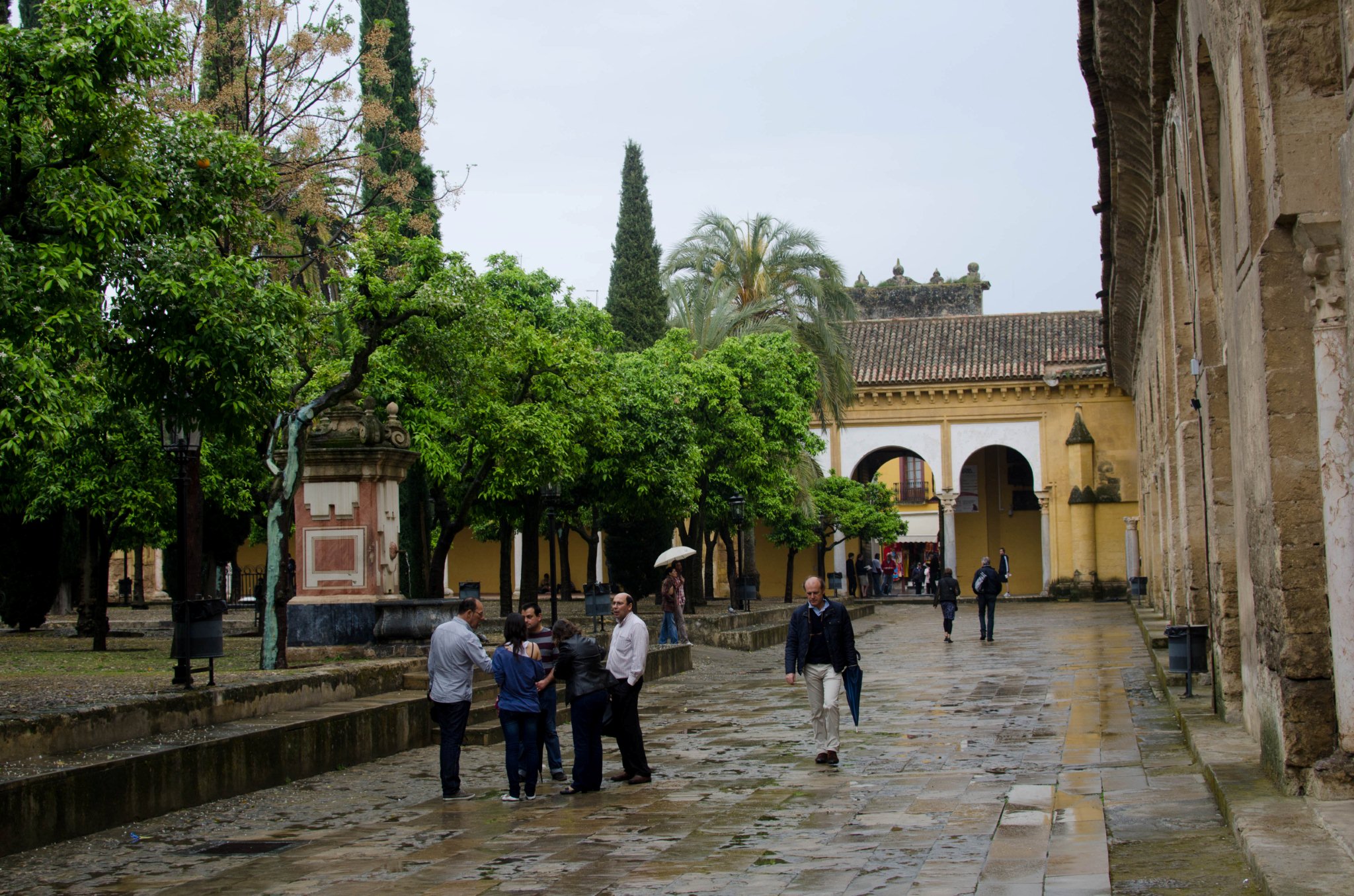 Patio de los Naranjos de la Mezquita-Catedral de Córdoba en marzo