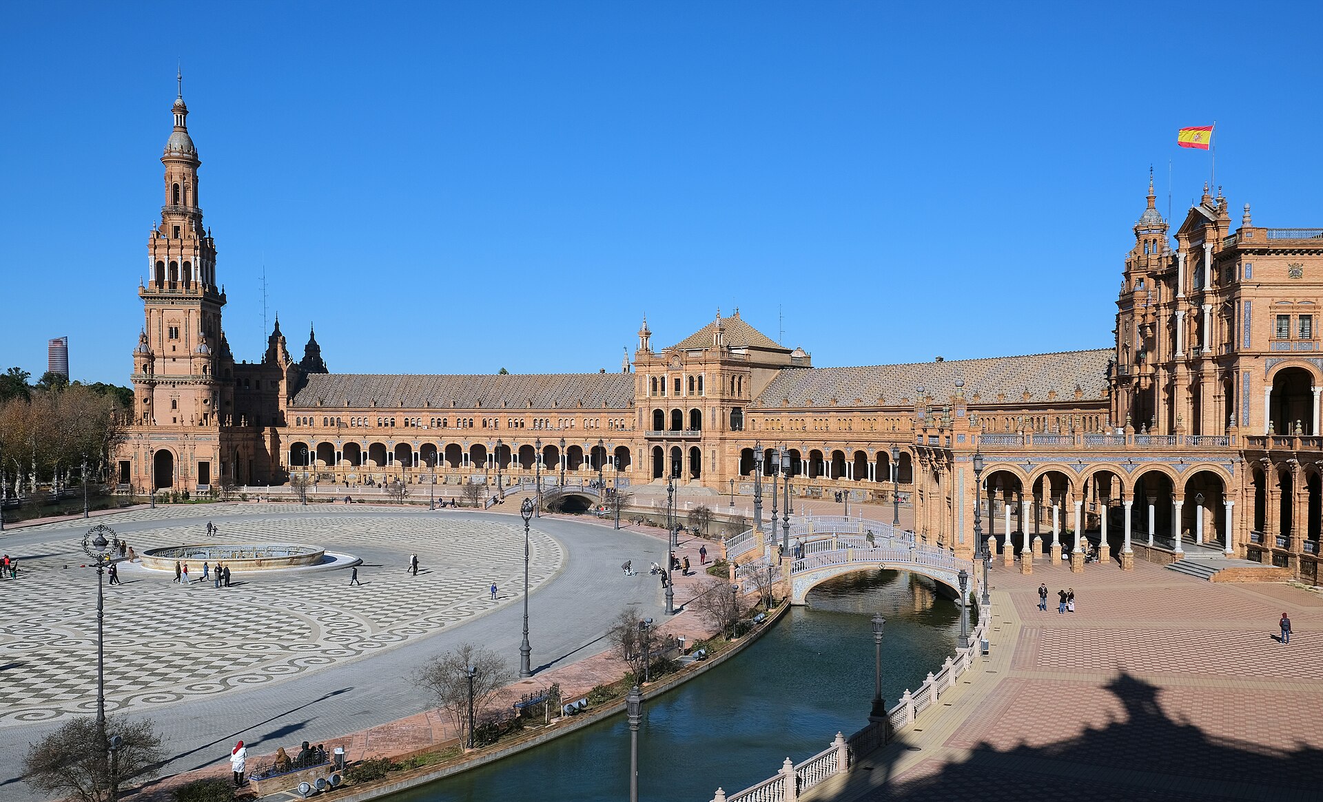 Vista panorámica de la Plaza de España de Sevilla
