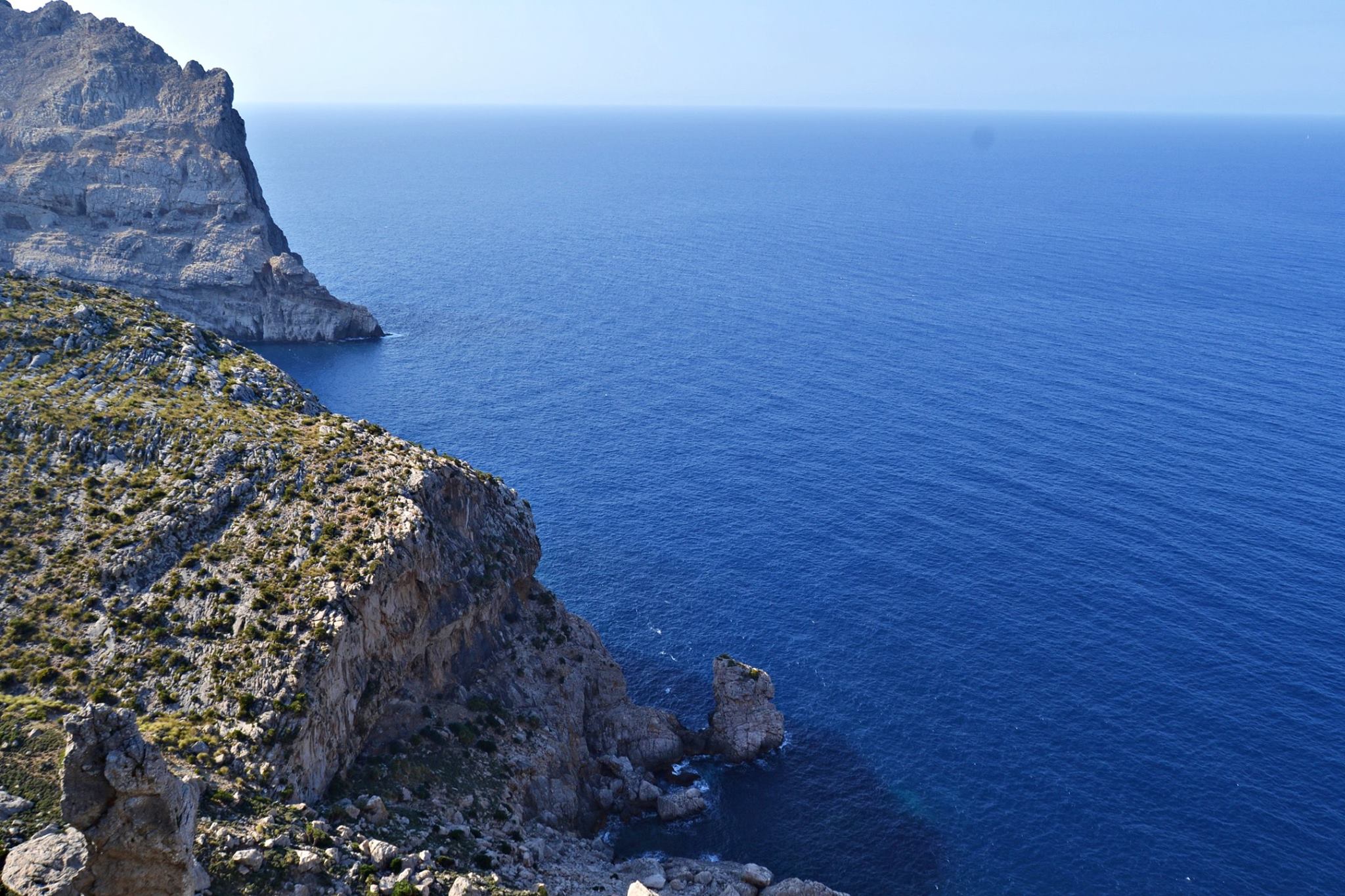 Paisaje de la Serra de Tramuntana en Mallorca durante abril