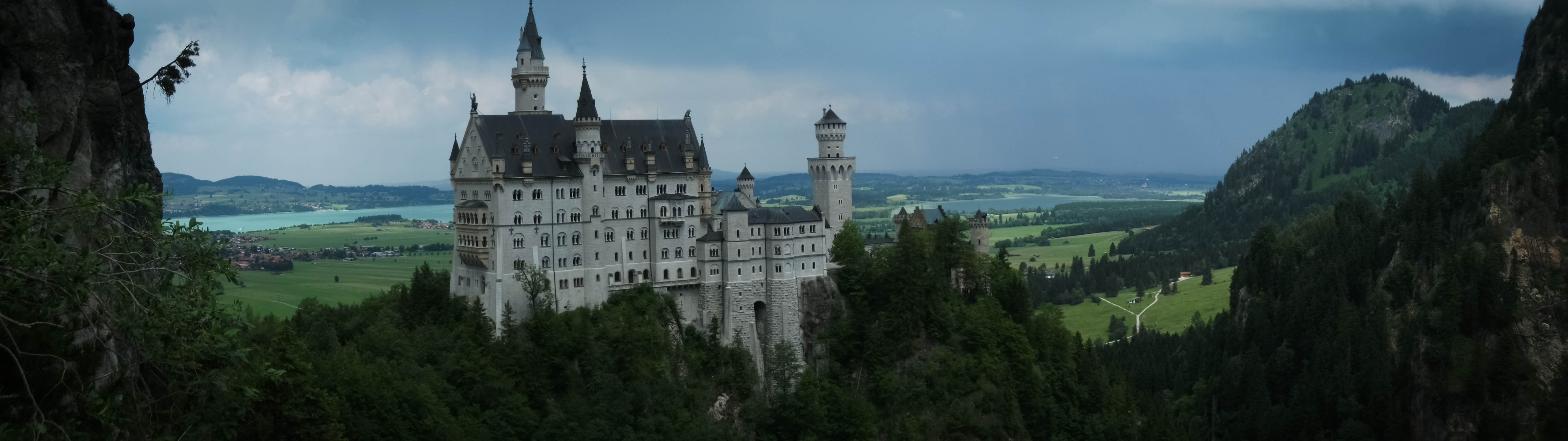 Castillo de Neuschwanstein visto desde Marienbrücke en Baviera